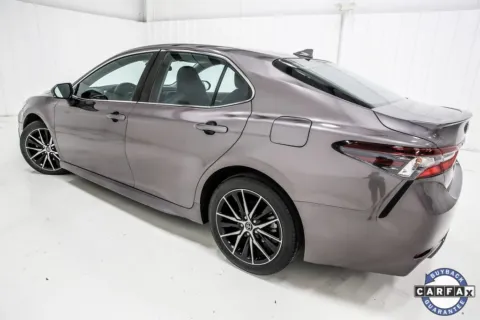 More photos of 2022 Toyota Camry SE at Sign It Drive It, TX