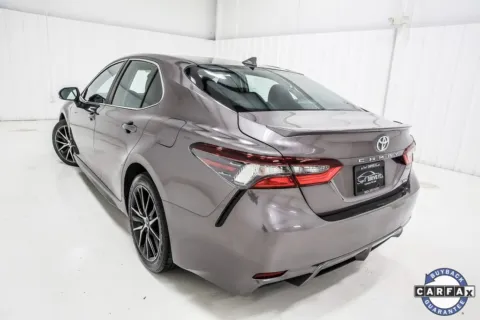 More photos of 2022 Toyota Camry SE at Sign It Drive It, TX
