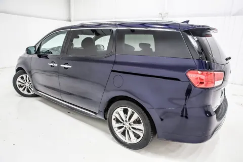 More photos of 2018 Kia Sedona SX Limited at Sign It Drive It, TX