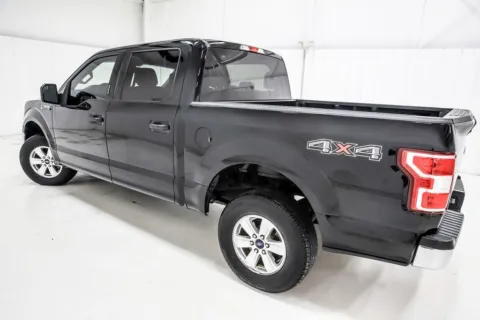More photos of 2018 Ford F-150 XLT at Sign It Drive It, TX