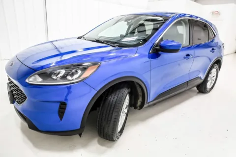 Photos of 2021 Ford Escape Hybrid SE for sale in Denton, TX at Sign It Drive It