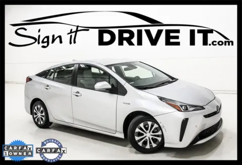 Silver 2022 Toyota Prius L for sale in Denton, TX