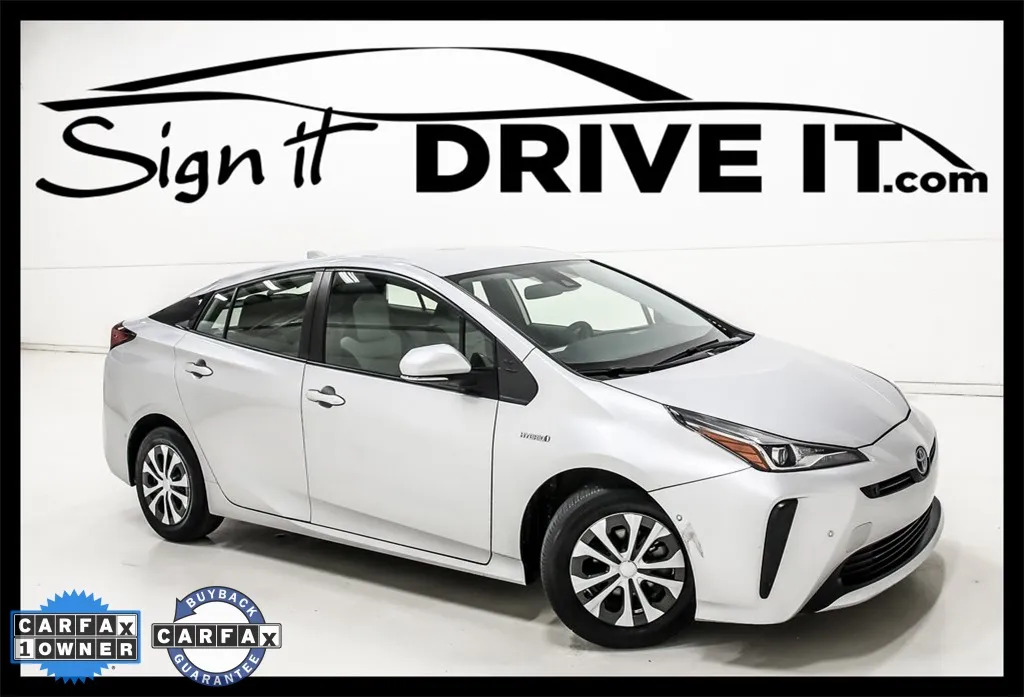 Silver 2022 Toyota Prius L for sale in Denton, TX