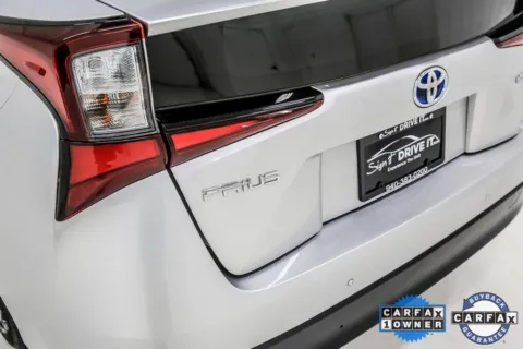 More photos of 2022 Toyota Prius L at Sign It Drive It, TX