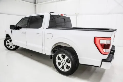 More photos of 2021 Ford F-150 Lariat at Sign It Drive It, TX