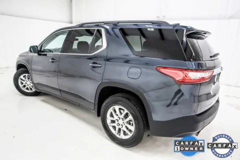More photos of 2021 Chevrolet Traverse LT at Sign It Drive It, TX