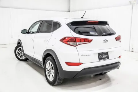 More photos of 2018 Hyundai Tucson SE at Sign It Drive It, TX