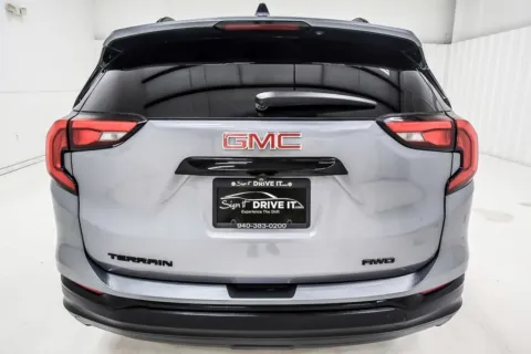More photos of 2020 GMC Terrain SLE at Sign It Drive It, TX