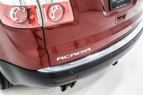 More photos of 2011 GMC Acadia SLE at Sign It Drive It, TX