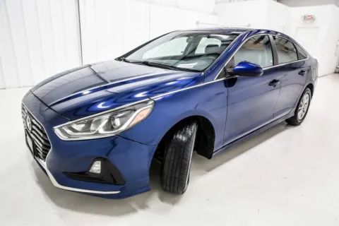 Photos of 2018 Hyundai Sonata SE for sale in Denton, TX at Sign It Drive It