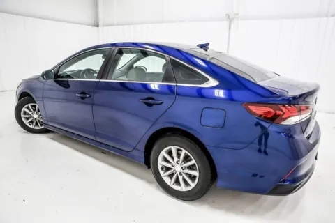 More photos of 2018 Hyundai Sonata SE at Sign It Drive It, TX