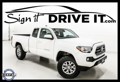 White 2018 Toyota Tacoma SR5 for sale in Denton, TX