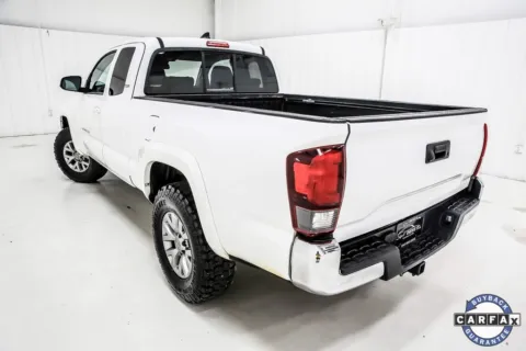 More photos of 2018 Toyota Tacoma SR5 at Sign It Drive It, TX