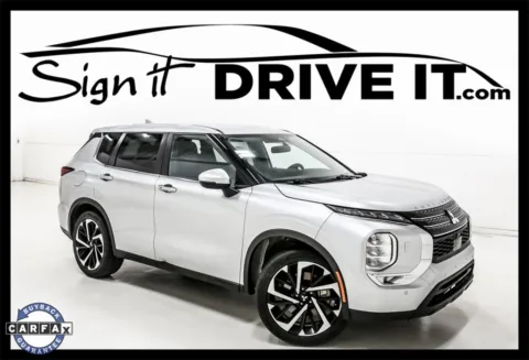 Silver 2022 Mitsubishi Outlander SE for sale in Denton, TX