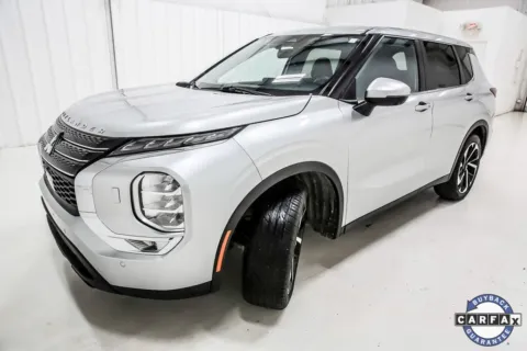 Photos of 2022 Mitsubishi Outlander SE for sale in Denton, TX at Sign It Drive It