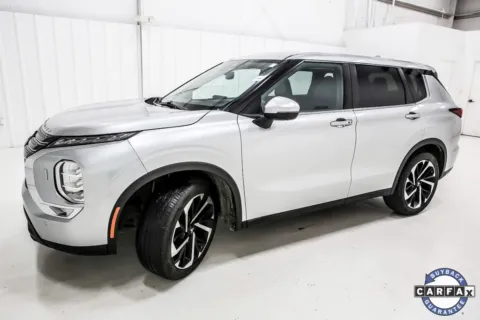 Another view of 2022 Mitsubishi Outlander SE for sale in Denton, TX at Sign It Drive It