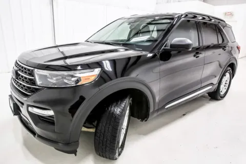 Another view of 2020 Ford Explorer XLT for sale in Denton, TX at Sign It Drive It