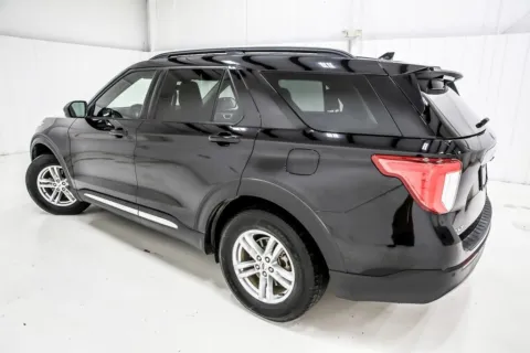 More photos of 2020 Ford Explorer XLT at Sign It Drive It, TX