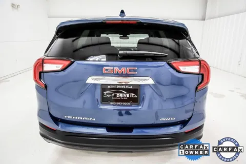 More photos of 2024 GMC Terrain SLE at Sign It Drive It, TX