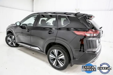More photos of 2022 Nissan Rogue SL at Sign It Drive It, TX