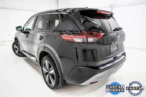More photos of 2022 Nissan Rogue SL at Sign It Drive It, TX