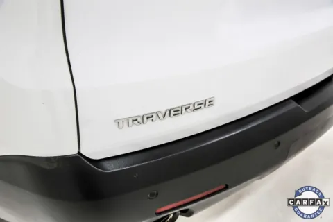 More photos of 2019 Chevrolet Traverse 3LT at Sign It Drive It, TX
