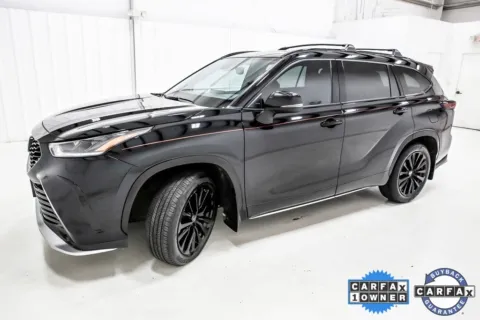 Another view of 2024 Toyota Highlander XSE for sale in Denton, TX at Sign It Drive It