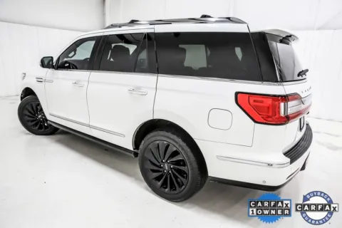 More photos of 2021 Lincoln Navigator Reserve at Sign It Drive It, TX