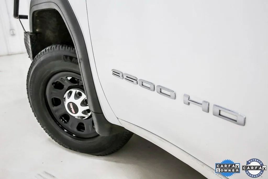 2022 GMC Sierra 3500HD Pro - Photo 10