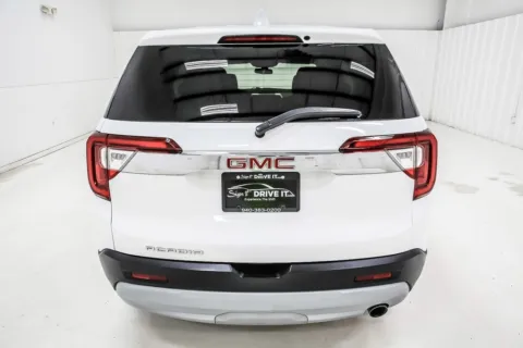 More photos of 2020 GMC Acadia SLE at Sign It Drive It, TX