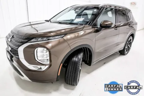 Photos of 2022 Mitsubishi Outlander SEL for sale in Denton, TX at Sign It Drive It