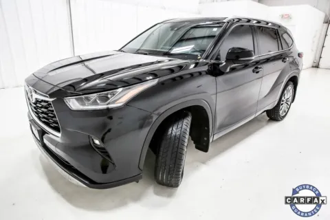 Photos of 2022 Toyota Highlander Platinum for sale in Denton, TX at Sign It Drive It
