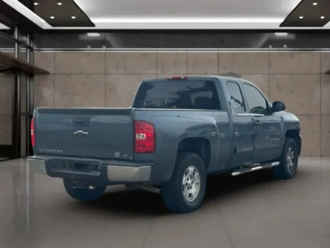 Photos of 2009 Chevrolet Silverado 1500 Extended Cab LT Pickup 4D 6 1/2 ft for sale in Dallas, OR at Synergize Auto LLC