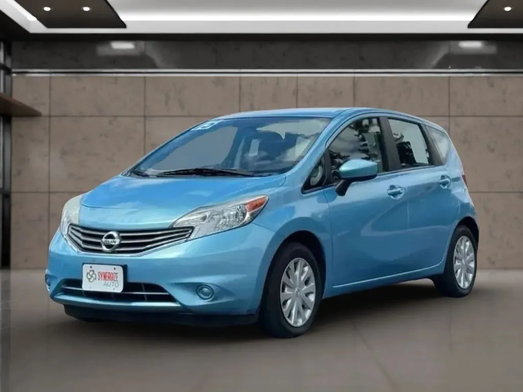 Red 2015 Nissan Versa Note SV Hatchback 4D for sale in Dallas, OR