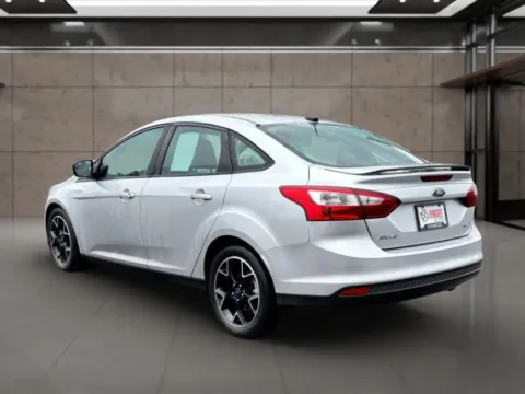 Another view of 2012 Ford Focus SE Sedan 4D for sale in Dallas, OR at Synergize Auto LLC