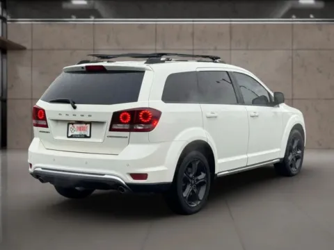 Another view of 2018 Dodge Journey Crossroad Sport Utility 4D for sale in Dallas, OR at Synergize Auto LLC