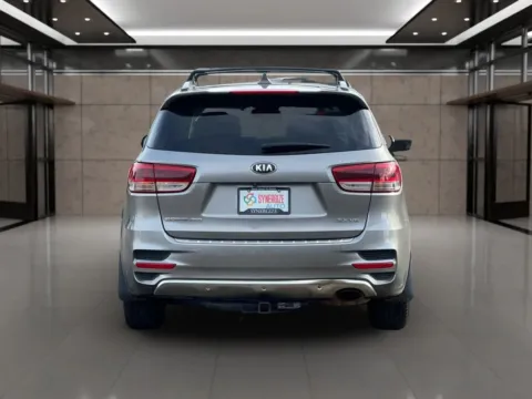 More photos of 2017 Kia Sorento SX Sport Utility 4D at Synergize Auto LLC, OR