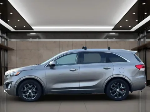 Another view of 2017 Kia Sorento SX Sport Utility 4D for sale in Dallas, OR at Synergize Auto LLC