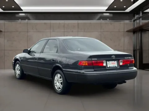 Another view of 2000 Toyota Camry LE Sedan 4D for sale in Dallas, OR at Synergize Auto LLC