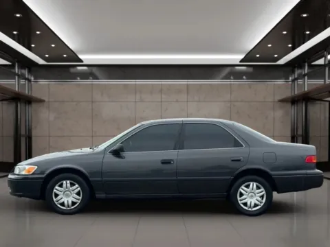 Photos of 2000 Toyota Camry LE Sedan 4D for sale in Dallas, OR at Synergize Auto LLC