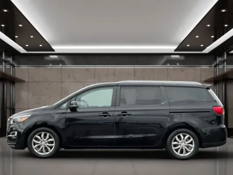 Another view of 2019 Kia Sedona EX Minivan 4D for sale in Dallas, OR at Synergize Auto LLC