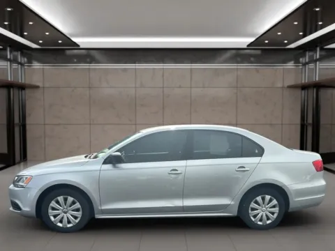 Photos of 2013 Volkswagen Jetta 2.0L Sedan 4D for sale in Dallas, OR at Synergize Auto LLC