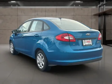 Another view of 2013 Ford Fiesta SE Sedan 4D for sale in Dallas, OR at Synergize Auto LLC