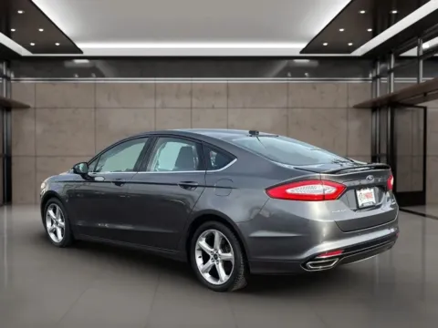 Another view of 2015 Ford Fusion SE Sedan 4D for sale in Dallas, OR at Synergize Auto LLC