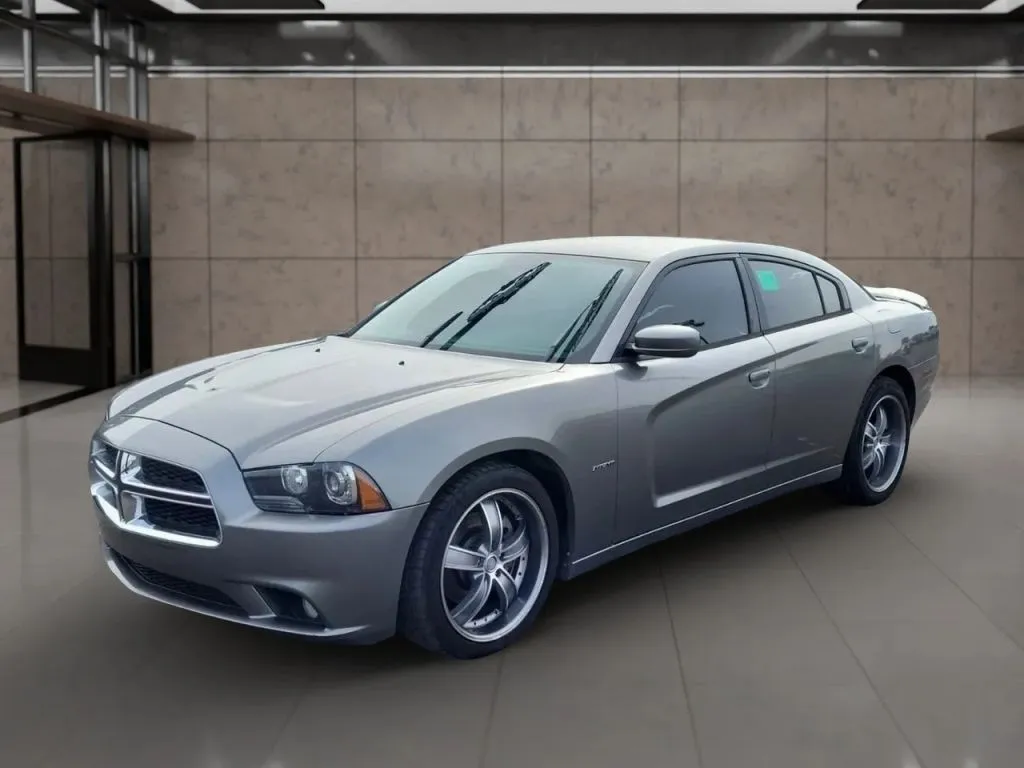 2012 Dodge Charger R/T's photo