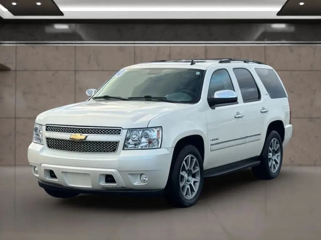 2010 Chevrolet Tahoe LTZ's photo