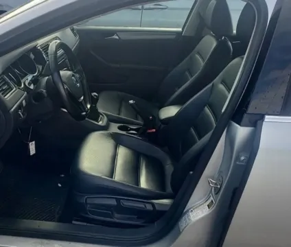 Another view of 2015 Volkswagen Jetta 2.0L TDI SE Sedan 4D for sale in Dallas, OR at Synergize Auto LLC