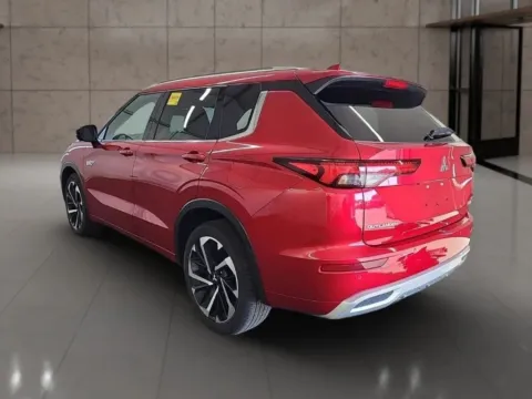 More photos of 2023 Mitsubishi Outlander PHEV SEL Sport Utility 4D at Synergize Auto LLC, OR