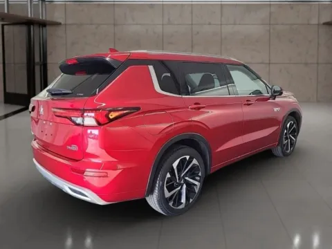 More photos of 2023 Mitsubishi Outlander PHEV SEL Sport Utility 4D at Synergize Auto LLC, OR