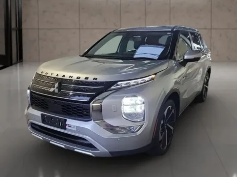 Silver 2023 Mitsubishi Outlander PHEV SE Sport Utility 4D for sale in Dallas, OR